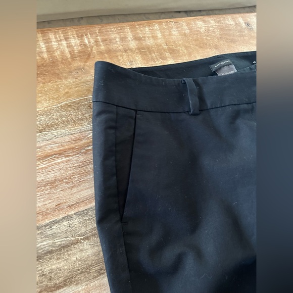 Ann Taylor Signature Black Women's Bermuda Shorts, Size 12 - Picture 5 of 11